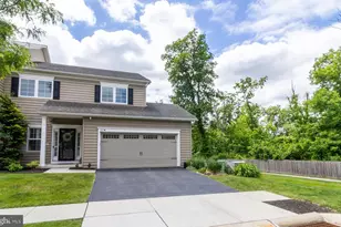 50 New Village Greene Dr, Honey Brook, PA 19344 - Photo 3
