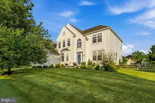 520 Mystic Ln, West Grove, PA 19390 - Photo 1