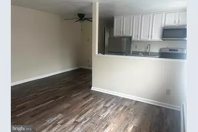 120 N Penn Street #B6, Spring City, PA 19475 - Photo 3
