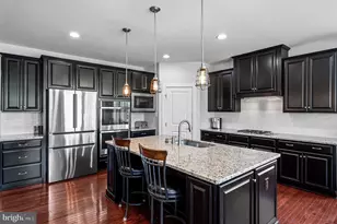 1048 Preserve Ln, West Chester, PA 19382 - Photo 9
