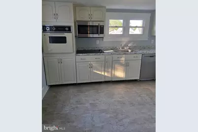 1007 Livingston Avenue, Phoenixville, PA 19460 - Photo 3