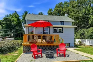 1007 Livingston Ave, Phoenixville, PA 19460 - Photo 3
