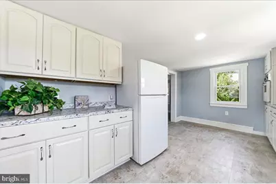 1007 Livingston Avenue, Phoenixville, PA 19460 - Photo 13