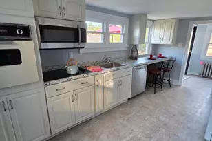 1007 Livingston Ave, Phoenixville, PA 19460 - Photo 3
