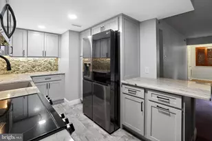 364 Summit House, West Chester, PA 19382 - Photo 3