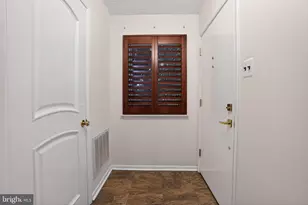 364 Summit House, West Chester, PA 19382 - Photo 3