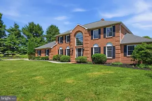 204 Readington Dr, Spring City, PA 19475 - Photo 3