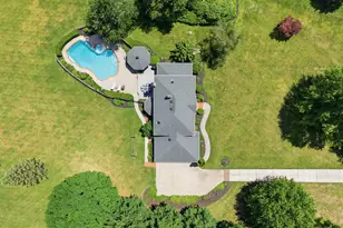 204 Readington Dr, Spring City, PA 19475 - Photo 123