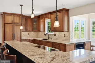 204 Readington Dr, Spring City, PA 19475 - Photo 29
