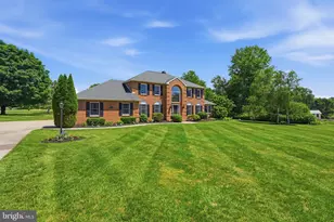 204 Readington Dr, Spring City, PA 19475 - Photo 5