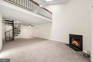 242 Valley Stream Ln, Chesterbrook, PA 19087 - Photo 5
