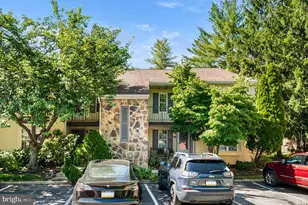 242 Valley Stream Ln, Tredyffrin, PA 19087 - Photo 1
