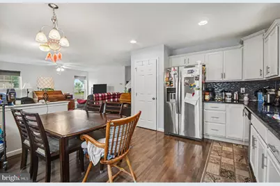 121 N Yeingst Drive, Elverson, PA 19520 - Photo 5