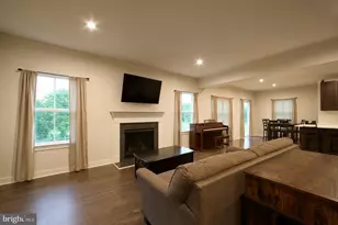 235 Sloan Dr, Coatesville, PA 19320 - Photo 5