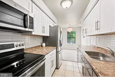 332 Washington Place #32, Tredyffrin, PA 19087 - Photo 3