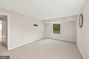 332 Washington Pl, Chesterbrook, PA 19087 - Photo 13