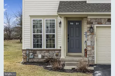 192 S Savanna Drive, Pottstown, PA 19465 - Photo 3