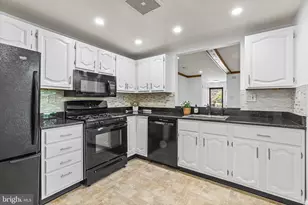 504 Mountainview Dr, Chesterbrook, PA 19087 - Photo 3