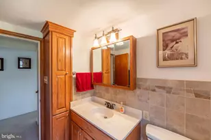 10 Sunset Ln, Phoenixville, PA 19460 - Photo 25
