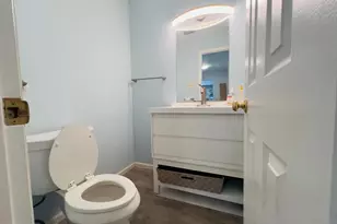 8 Knox Ct, Chesterbrook, PA 19087 - Photo 11