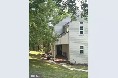 575 W Valley Road, Wayne, PA 19087 - Photo 3