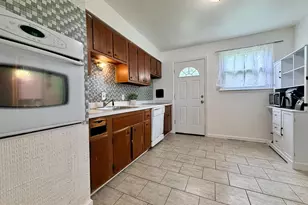 929 W Chestnut St, Coatesville, PA 19320 - Photo 35