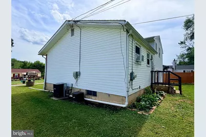 929 W Chestnut Street, Coatesville, PA 19320 - Photo 3