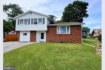 929 W Chestnut Street, Coatesville, PA 19320 - Photo 9