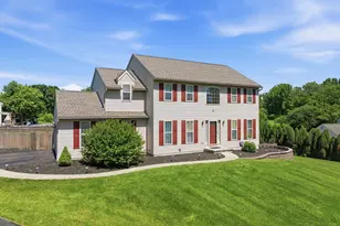 101 White Doe Dr, Lincoln University, PA 19352 - Photo 1