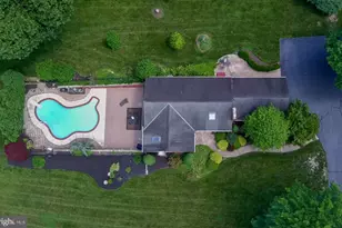 2445 Strasburg Rd, Coatesville, PA 19320 - Photo 9