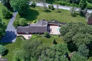 2445 Strasburg Rd, Coatesville, PA 19320 - Photo 13