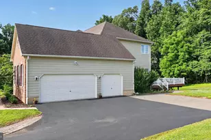 1464 W Stonington, Downingtown, PA 19335 - Photo 9