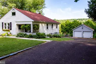 2056 Ridge Rd, Elverson, PA 19520 - Photo 1