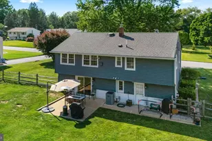 1435 Hunters Ln, West Chester, PA 19380 - Photo 3