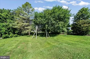 221 Owenwood Dr, Lincoln University, PA 19352 - Photo 37