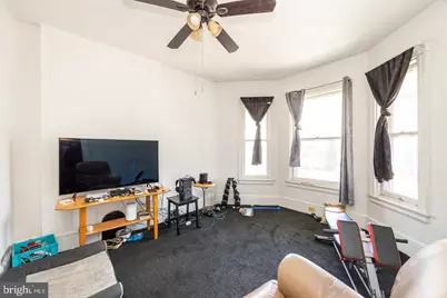 553 E Chestnut Street, Coatesville, PA 19320 - Photo 5