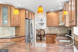 905 Newtown Rd, Devon, PA 19333 - Photo 29