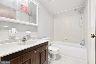 304 Old Forge Crossing, Devon, PA 19333 - Photo 13