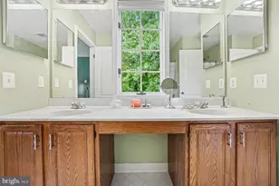 183 Pembrooke Cir, Phoenixville, PA 19460 - Photo 27