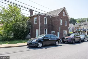 401 Maple Ave, Coatesville, PA 19320 - Photo 3