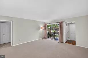 285 Old Forge Crossing, Devon, PA 19333 - Photo 5