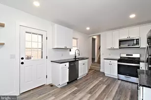 64 N Main, Spring City, PA 19475 - Photo 7