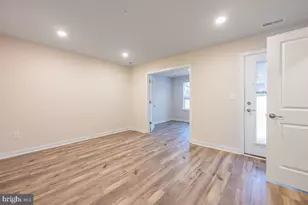 923 Magnolia Ln, Spring City, PA 19475 - Photo 5