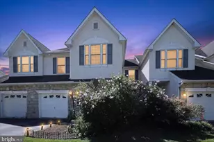 27 Lincoln Dr, Downingtown, PA 19335 - Photo 1