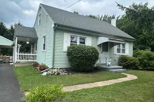 138 E 7 Stars Rd, Phoenixville, PA 19460 - Photo 1