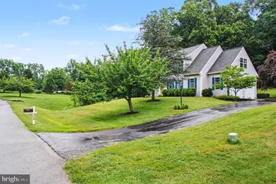 324 Martingale Circle, Coatesville, PA 19320 - Photo 5