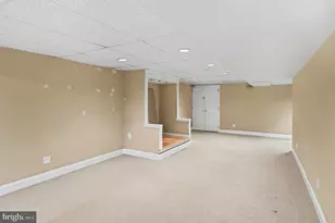 324 Martingale Cir, Coatesville, PA 19320 - Photo 37
