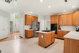 505 Springview Ln, Phoenixville, PA 19460 - Photo 13