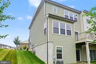 49 Locks Farm Ln, Downingtown, PA 19335 - Photo 3