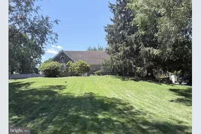 18 Galicia Drive, Phoenixville, PA 19460 - Photo 1